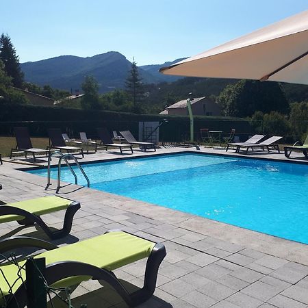 Logis Hotel Le Ceans Orpierre Bagian luar foto