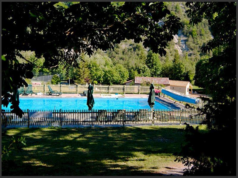 Logis Hotel Le Ceans Orpierre Bagian luar foto