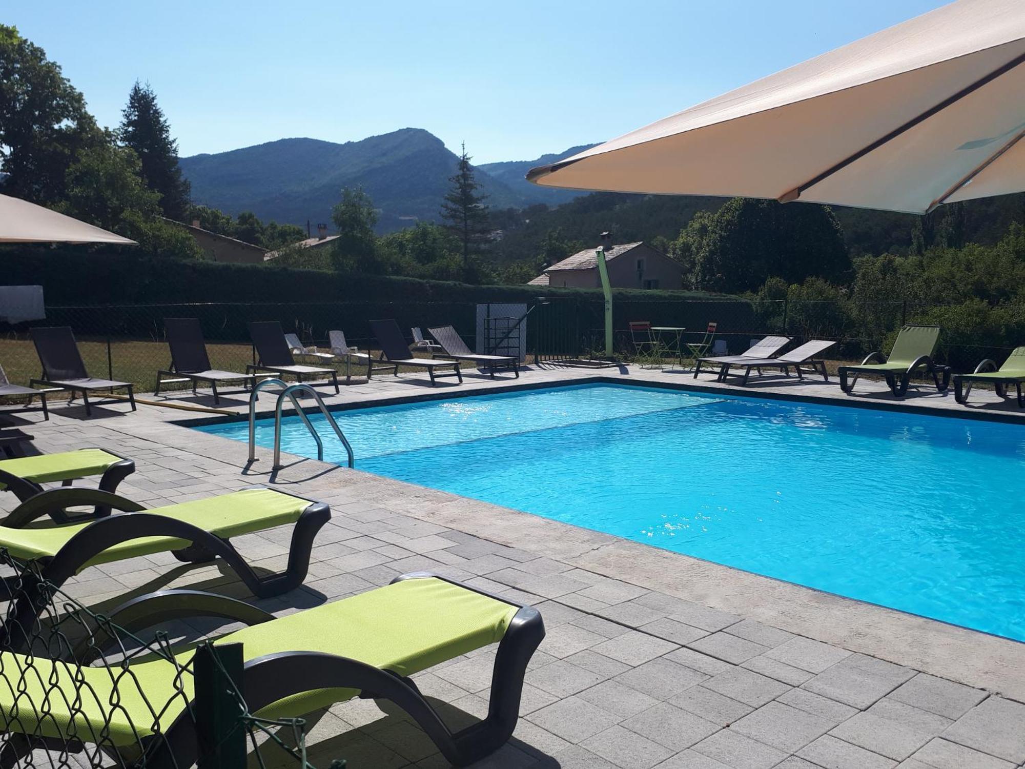 Logis Hotel Le Ceans Orpierre Bagian luar foto
