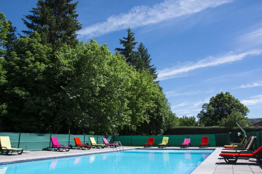 Logis Hotel Le Ceans Orpierre Bagian luar foto