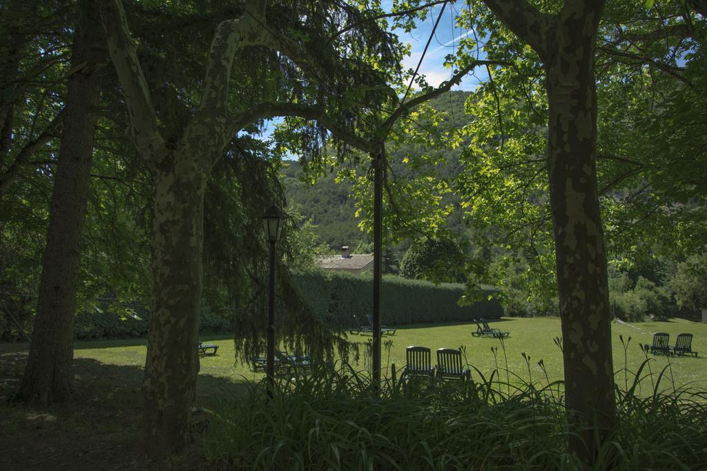 Logis Hotel Le Ceans Orpierre Bagian luar foto